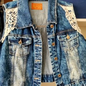 Amethyst jeans blue jean vest 3x very fashionable comfortable in good condition